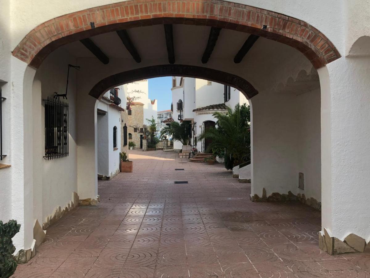 Casa Cartago Βίλα Empuriabrava Εξωτερικό φωτογραφία